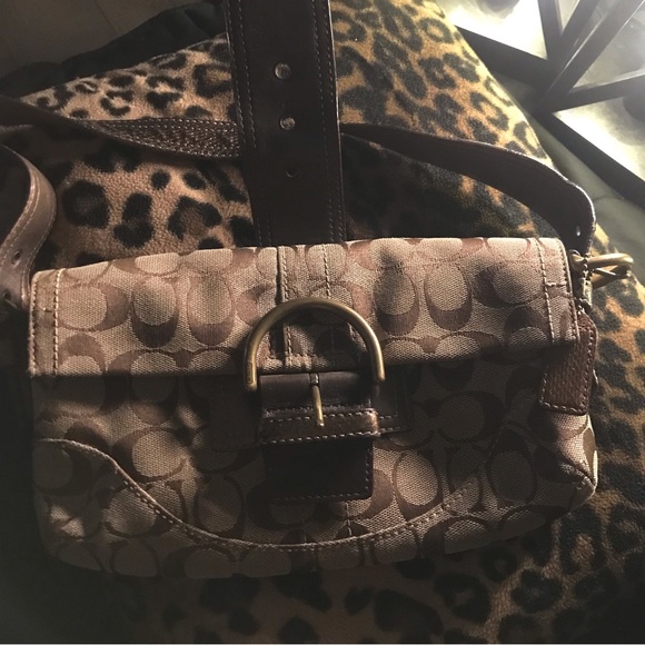 Coach Handbag 👜 - Picture 3 of 12